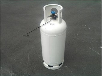 Self fill cylinder