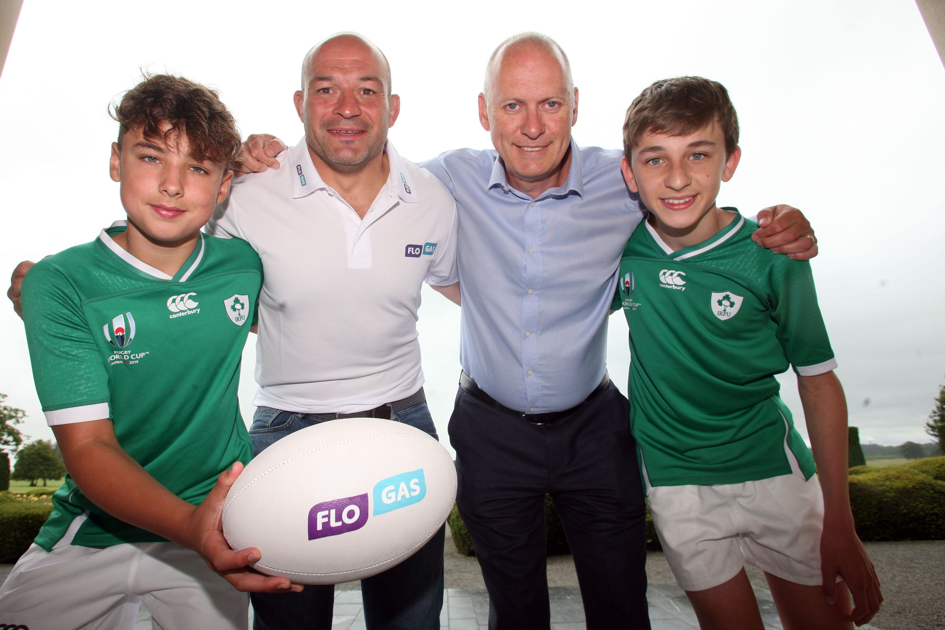 Ireland captain and new Flogas brand ambassador Rory Best with John Rooney, managing director, Flogas Ireland with Jamie Rogan (14) and Jack O’Connell (14) at the announcement today in Carton House.